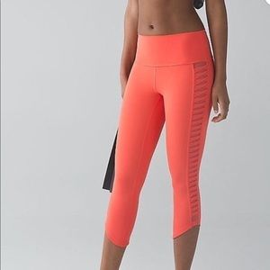 Lululemon Sunset Salutation Crop Legging